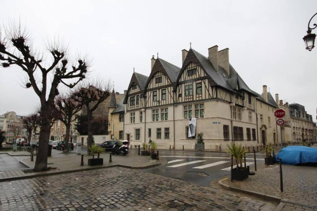 Appartement Bulle, Vue Cathedrale Incroyable à Reims Extérieur photo